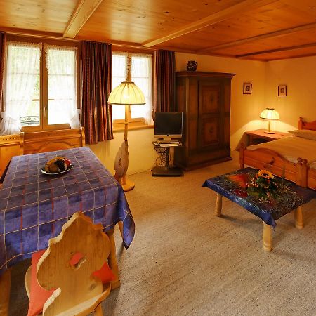 Chalet Unter Dem Stein Γκρίντελβαλντ Εξωτερικό φωτογραφία